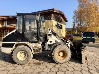 Колесен товарач CATERPILLAR 906