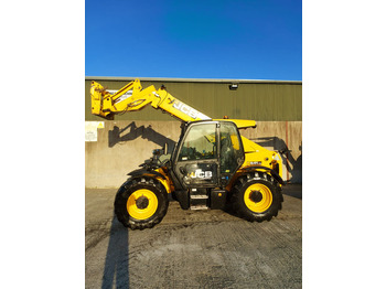 Телескопичен товарач JCB