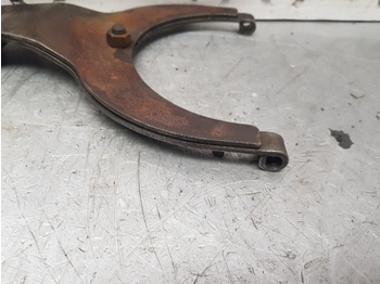 Задна ос за Трактор Case International 956, 1056 Rear Axle Differential Fork 3230701r91, 2706178r93: снимка 2 Задна ос за Трактор Case International 956, 1056 Rear Axle Differential Fork 3230701r91, 2706178r93: снимка 2