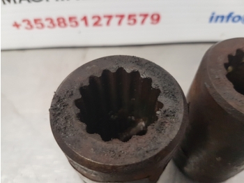 Предна ос за Трактор Ford New Holland 40, Ts Series Ts90, 8240 Fwd Splined Coupling Pair 82006339: снимка 3