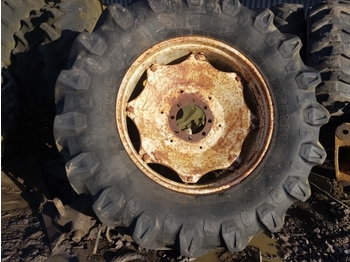 Комплект колела PIRELLI