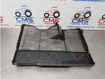 Радиаторна решетка John Deere 3150, 3050, 3350, 2955, 3255, Engine Side Grille Rh L63527: снимка 3