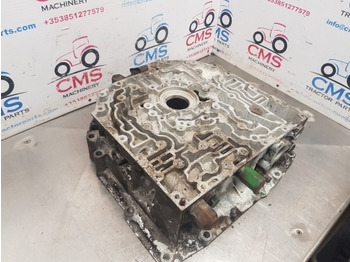 Трансмисия John Deere 6200, 6300, 6400 Powrquad Transmission Front Cover R95778, R121885: снимка 2