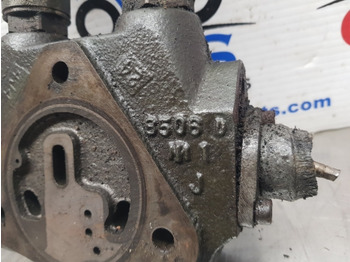 Хидравлика John Deere 6900, 6100 Hydraulic Auxiliary Spool Valve Al75841, 8506d: снимка 2