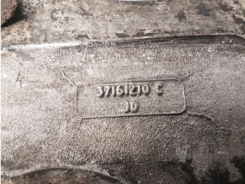 Двигател и части за Трактор Massey Ferguson 135, 140, 150, Engine Timing Case 37161270: снимка 3
