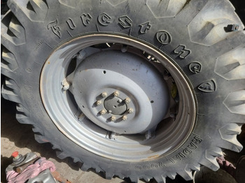 Комплект колела Massey Ferguson 265, 275, 290 Rear Wheel And Tyre 16.9r34: снимка 5