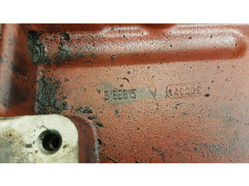 Скоростна кутия New Holland Case Tm, Mxm Ser. Tm120, Tm130, Transmission Sump Cover 5183815: снимка 2
