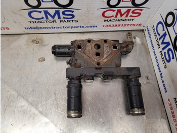 Хидравлика New Holland Tn, Tn60 Da Deluxe Hydraulic Auxiliary Spool Valve 5176800, 5176799: снимка 3