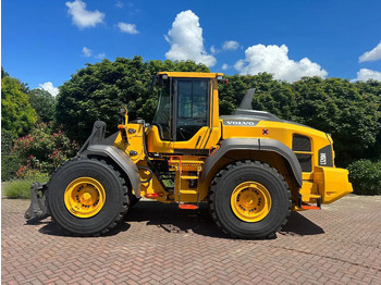 Колесен товарач VOLVO L120H