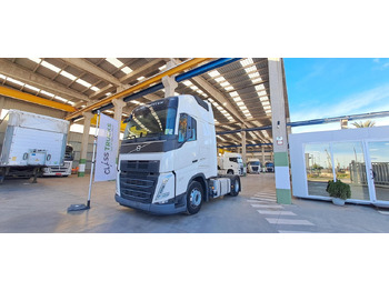 Влекач VOLVO FH 460