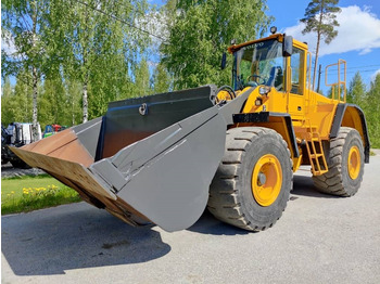 Колесен товарач VOLVO L180E
