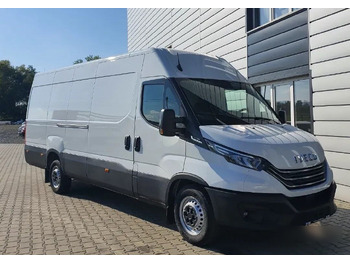 Товарен бус IVECO Daily 35s18
