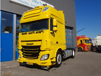 Влекач DAF XF 460
