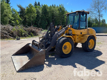 Колесен товарач VOLVO L35