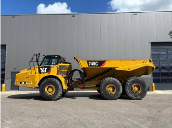 Съчленен самосвал CATERPILLAR 745