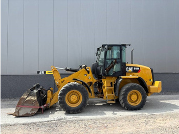 Колесен товарач CATERPILLAR
