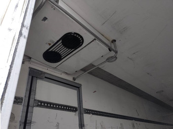 Рефрижератор камион Mercedes-Benz Axor 1829 thermo king kone, 8,35m kori: снимка 5 Рефрижератор камион Mercedes-Benz Axor 1829 thermo king kone, 8,35m kori: снимка 5