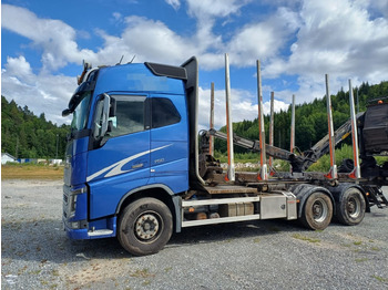Камион за дърва VOLVO FH16 750