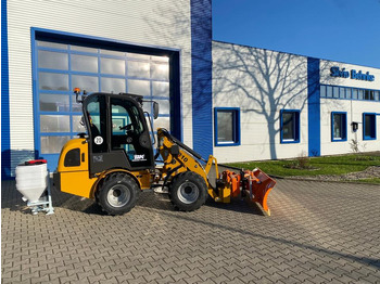 Компактен товарач KUBOTA