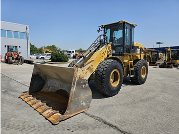 Колесен товарач CATERPILLAR 930G