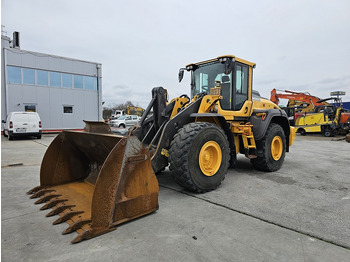 Колесен товарач VOLVO L120H