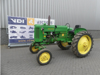 Трактор JOHN DEERE