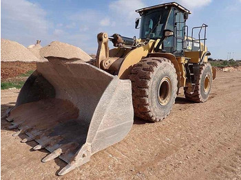 Колесен товарач CATERPILLAR 966M