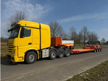 Нискорамна площадка полуремарке GOLDHOFER STZ