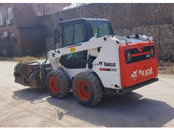 Мини челен товарач BOBCAT S550