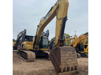 Верижен багер CATERPILLAR