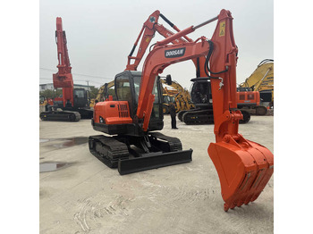 Верижен багер DOOSAN DX60