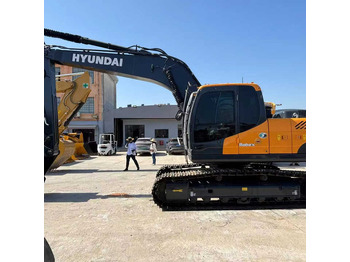 Багер HYUNDAI