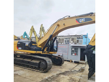 Верижен багер CATERPILLAR 330D