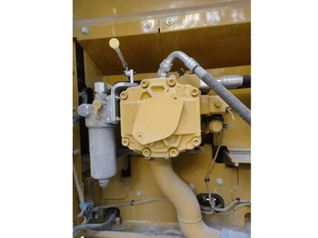 Верижен багер 2022 Caterpillar 323GC: снимка 4