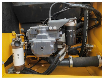 Верижен багер 2022 Komatsu PC220-8: снимка 4