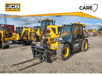 Телескопичен товарач JCB