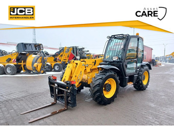 Телескопичен товарач JCB