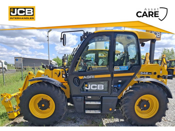 Телескопичен товарач JCB