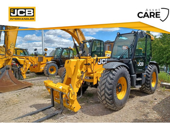 Телескопичен товарач JCB