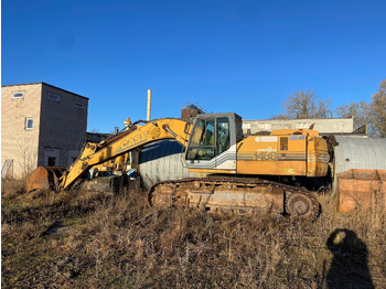 Верижен багер CASE