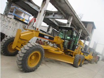 Грейдер CATERPILLAR 140K