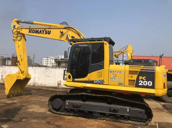Верижен багер KOMATSU PC200-8