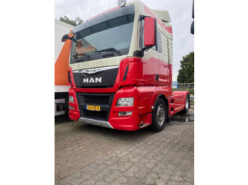 Влекач MAN TGX