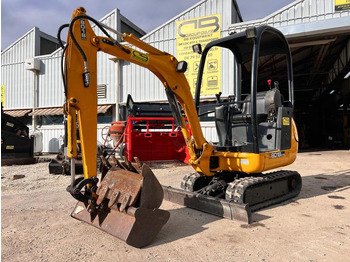 Мини багер JCB 8018