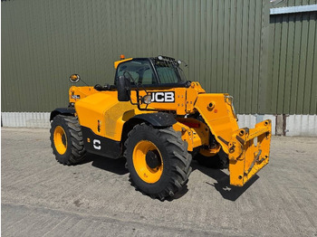 Телескопичен товарач JCB
