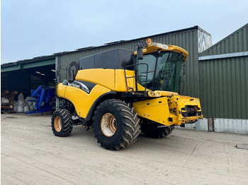 Зърнокомбайн NEW HOLLAND CR900