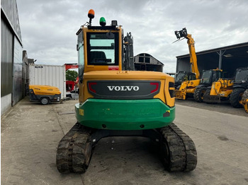 Мини багер Volvo ECR 88 D: снимка 5