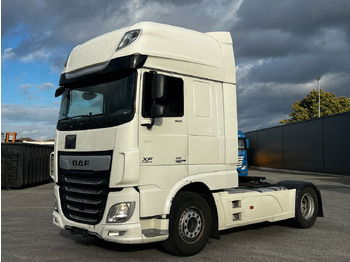 Влекач DAF XF 460