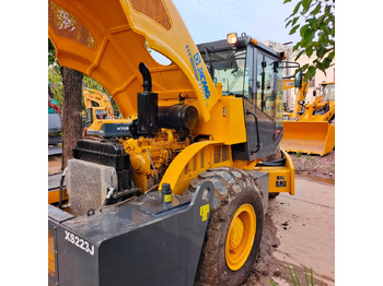 Компактор XCMG XS223J
