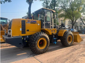 Колесен товарач XCMG ZL50GN